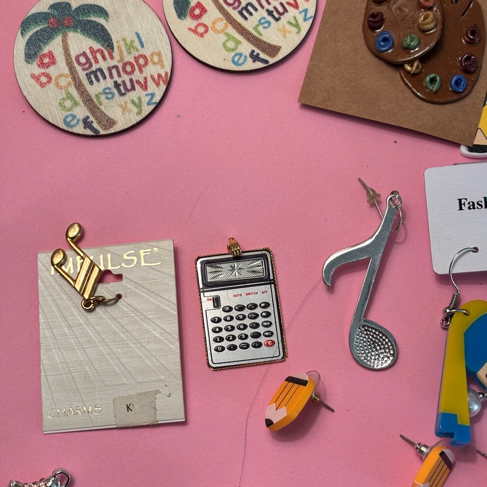 Fun Pierced Earring Lot of 15 and 2 Necklaces Statement Unique Artsy Teacher - Picture 10 of 12